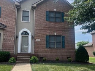 Foreclosed Home - 1533 WIND RIDGE AVE, 42104
