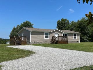 Foreclosed Home - 3195 NEW BUCK CREEK RD, 42120