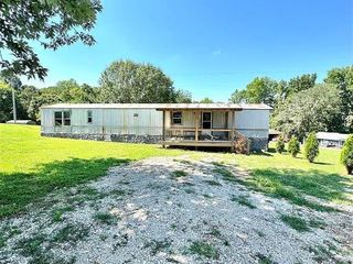 Foreclosed Home - 679 BEAVER POINT RD, 42141