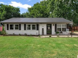 Foreclosed Home - 104 SHEILA DR, 42141