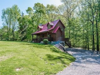 Foreclosed Home - 638 OLD RIVER RD, 42164