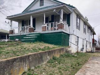Foreclosed Home - List 100744769