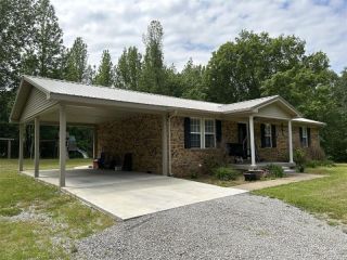 Foreclosed Home - 8756 CANEYVILLE RD, 42261