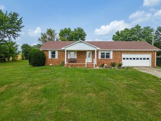 Foreclosed Home - 2616 HIGHLAND LICK RD, 42276