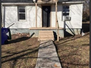 Foreclosed Home - 731 E 3RD ST, 42276
