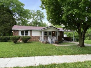 Foreclosed Home - 691 E 7TH ST, 42276