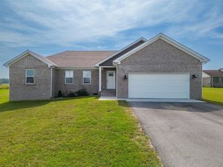 Foreclosed Home - 247 KNIGHT SUBDIVISION RD, 42276