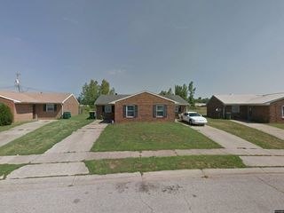Foreclosed Home - 3105 WANDERING LN, 42301