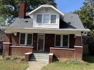 Foreclosed Home - 1900 FREEMAN AVE, 42301