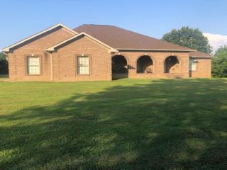 Foreclosed Home - 200 HONEY LN, 42345