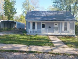 Foreclosed Home - 103 CHESTNUT ST, 42345