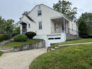 Foreclosed Home - 403 CLEMENTS AVE, 42501