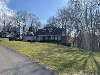 Foreclosed Home - 121 WOODSIDE DR, 42503