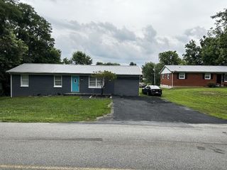 Foreclosed Home - 1031 W BOURBON RD, 42503