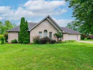 Foreclosed Home - 151 MEADOW POINT DR, 42503