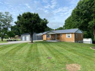 Foreclosed Home - 2095 KY 1547, 42539