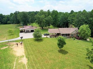 Foreclosed Home - 728 JACKIE HOLLOW RD, 42539