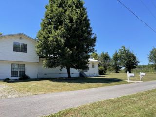 Foreclosed Home - 254 SHADY REST RD, 42544
