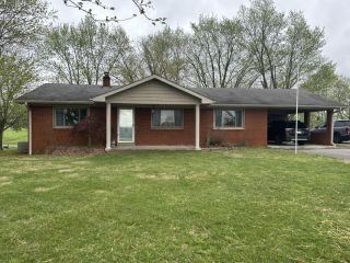 Foreclosed Home - 10100 W HIGHWAY 80, 42544