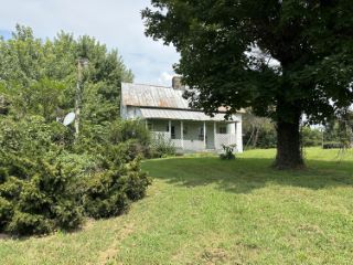 Foreclosed Home - 442 HIGHWAY 3277, 42544