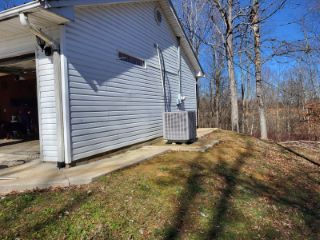 Foreclosed Home - 300 SHANNON DR, 42553