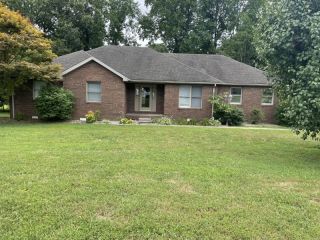 Foreclosed Home - 230 MEADOW BROOKE DR, 42642