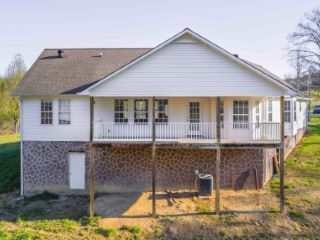 Foreclosed Home - 676 LUM STRUNK RD, 42649
