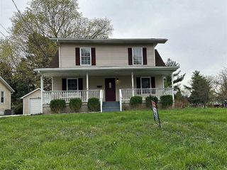 Foreclosed Home - 907 N MAIN ST, 42701