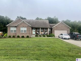 Foreclosed Home - 414 WAKEFIELD DR, 42701
