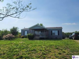 Foreclosed Home - 80 HICKORY GROVE RD, 42718