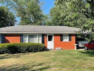 Foreclosed Home - 106 LULA AVE, 42718