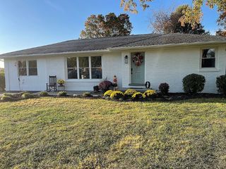Foreclosed Home - 623 SHAWNEE DR, 42718