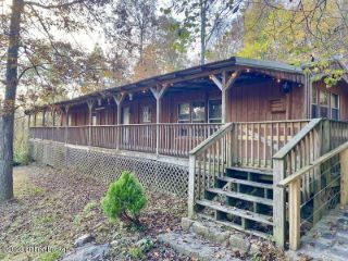 Foreclosed Home - 927 CANEYVILLE CUT OFF RD, 42721