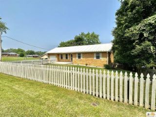 Foreclosed Home - 814 PAGE ST, 42728