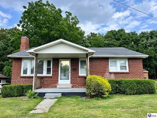 Foreclosed Home - 117 GUTHRIE ST, 42728