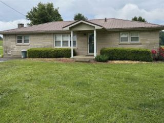 Foreclosed Home - 207 SUMMERSVILLE RD, 42743