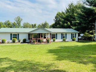 Foreclosed Home - 1527 WALNUT SPRINGS RD, 42743