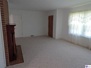 Foreclosed Home - 440 OIL FIELD RD, 42749