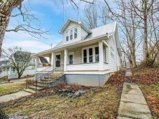 Foreclosed Home - 114 CAVE ST, 42749