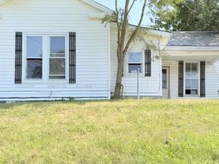 Foreclosed Home - 501 JOHNSON ST, 42754