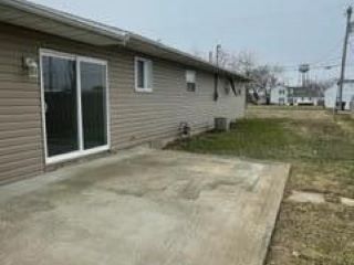 Foreclosed Home - 32 STATION ST E, 43103