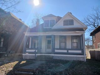 Foreclosed Home - 381 E OAKLAND AVE, 43202