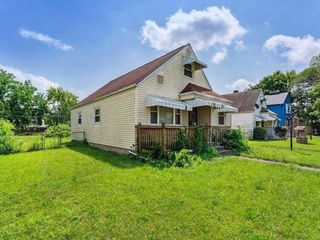 Foreclosed Home - 330 S WAYNE AVE, 43204