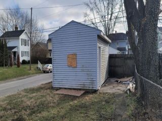 Foreclosed Home - 285 E MARKISON AVE, 43207