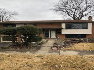 Foreclosed Home - 2875 KEYSTONE DR, 43209