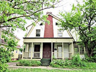 Foreclosed Home - 1461 E HUDSON ST, 43211