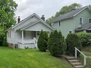 Foreclosed Home - 1390 MANCHESTER AVE, 43211