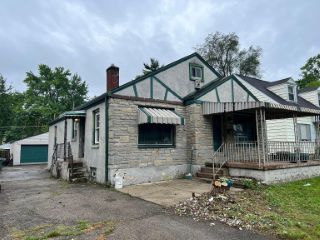 Foreclosed Home - 2235 WOODWARD AVE, 43219