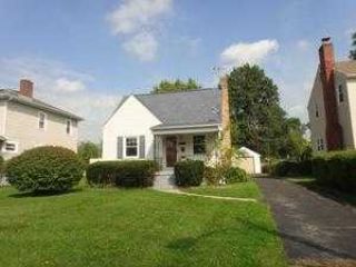 Foreclosed Home - 1734 E LAKEVIEW AVE, 43224