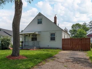 Foreclosed Home - 3046 GRASMERE AVE, 43224